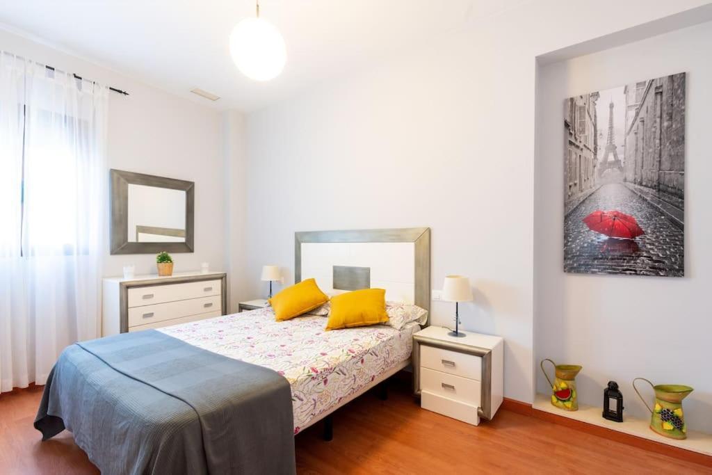 Comodo Apartamento En アルモンテ エクステリア 写真