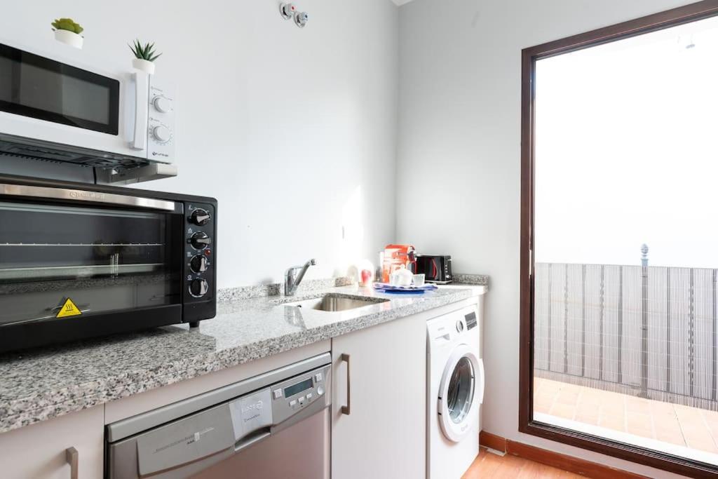 Comodo Apartamento En アルモンテ エクステリア 写真