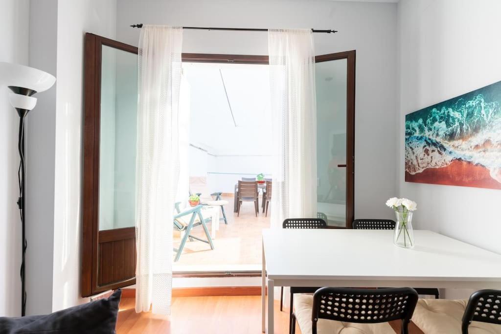 Comodo Apartamento En アルモンテ エクステリア 写真